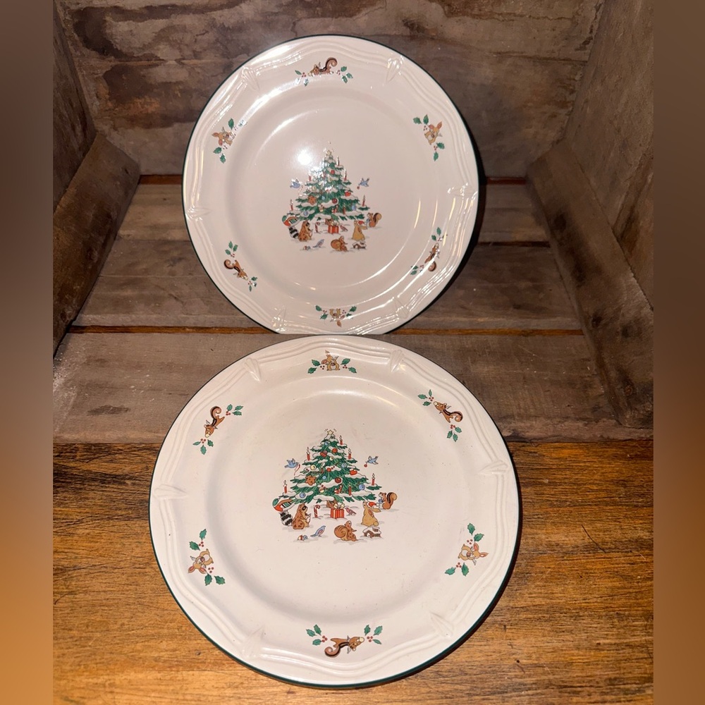Vintage Ming Pao Woodland Christmas Salad Plates, Set of 2, Embossed 7.75"